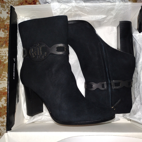 Lauren Ralph Lauren Black Suede Heeled Boots - Picture 6 of 9